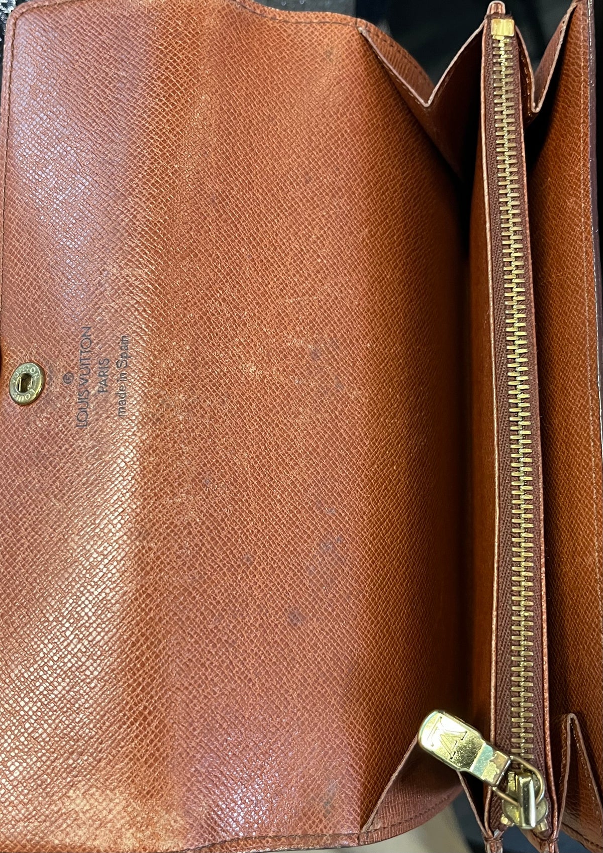 Louis Vuitton Sarah Monogram Canvas, Brown, Canvas, Clutch