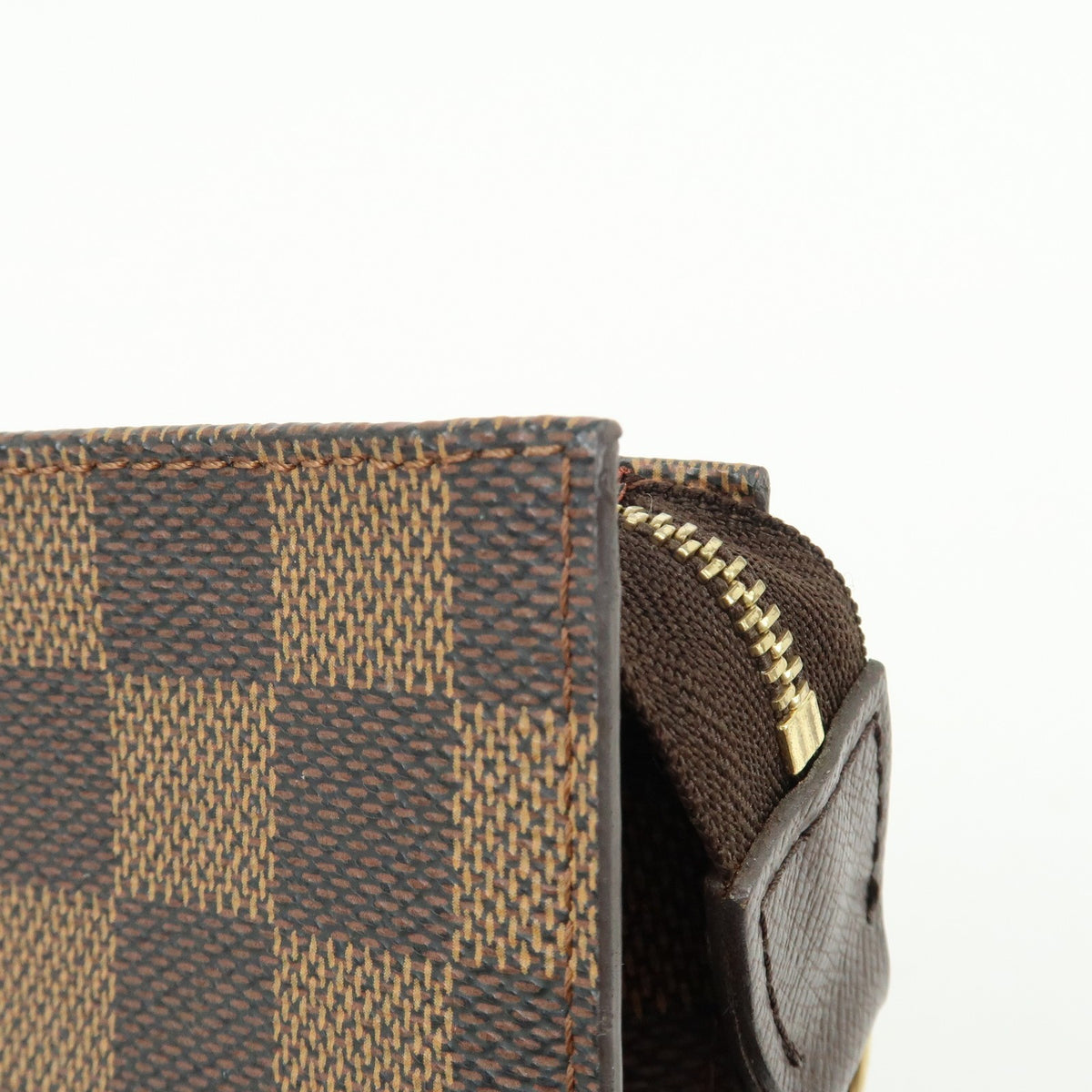 Louis Vuitton Marais Bucket Zip Damier, Brown, Canvas, Clutch