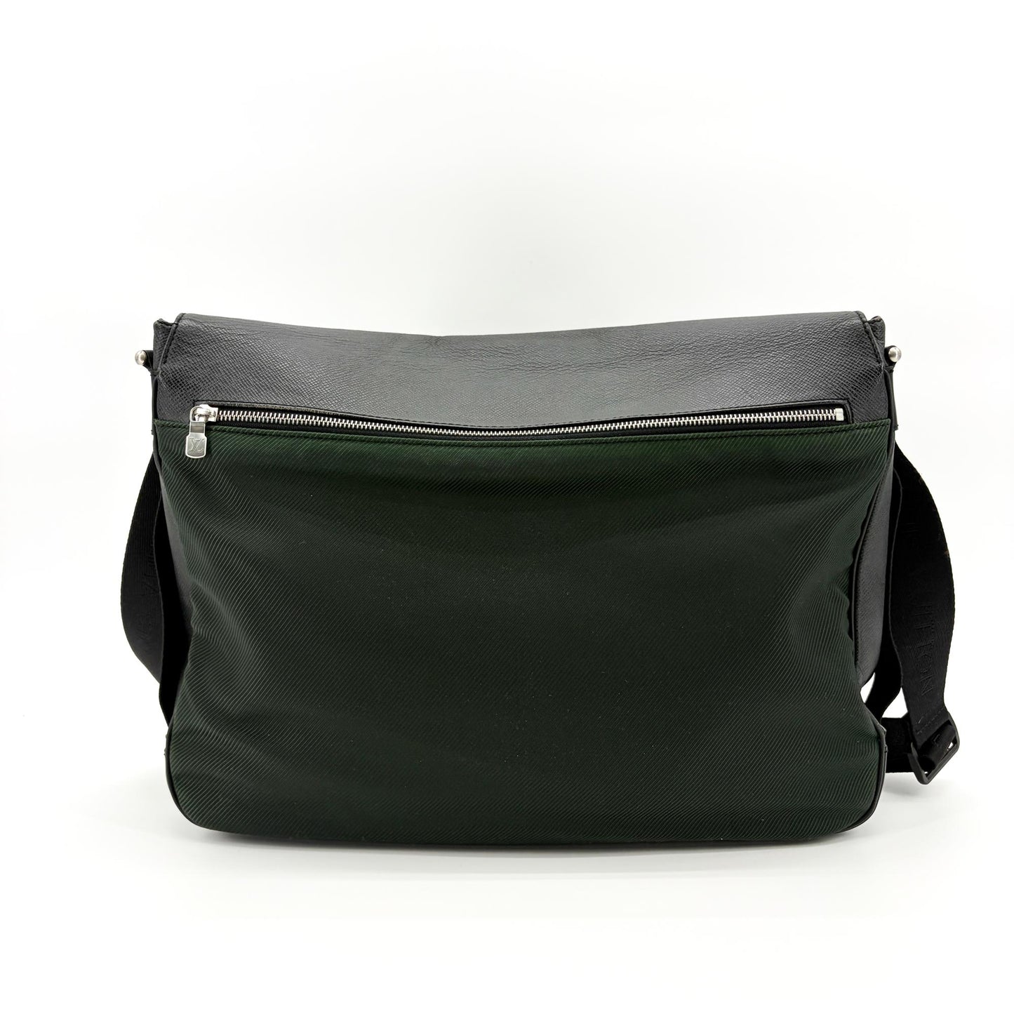 Louis Vuitton Dersou Taiga Leather and Canvas, Black, Leather, Shoulder Bag