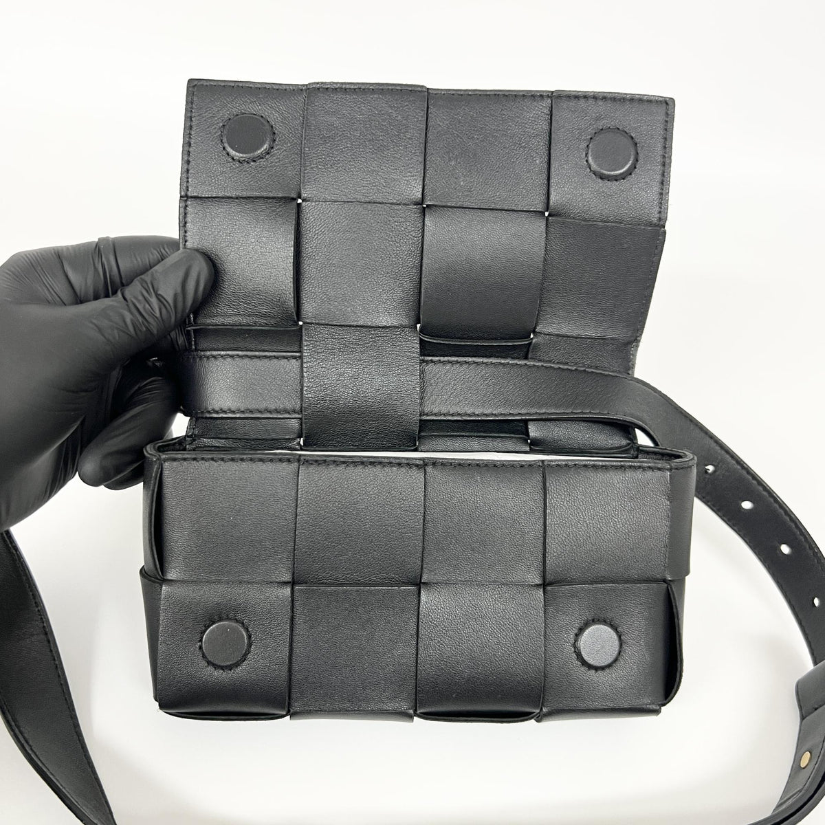 Bottega Veneta Cassette Belt Maxi Intrecciato Leather, Black, Leather, Clutch