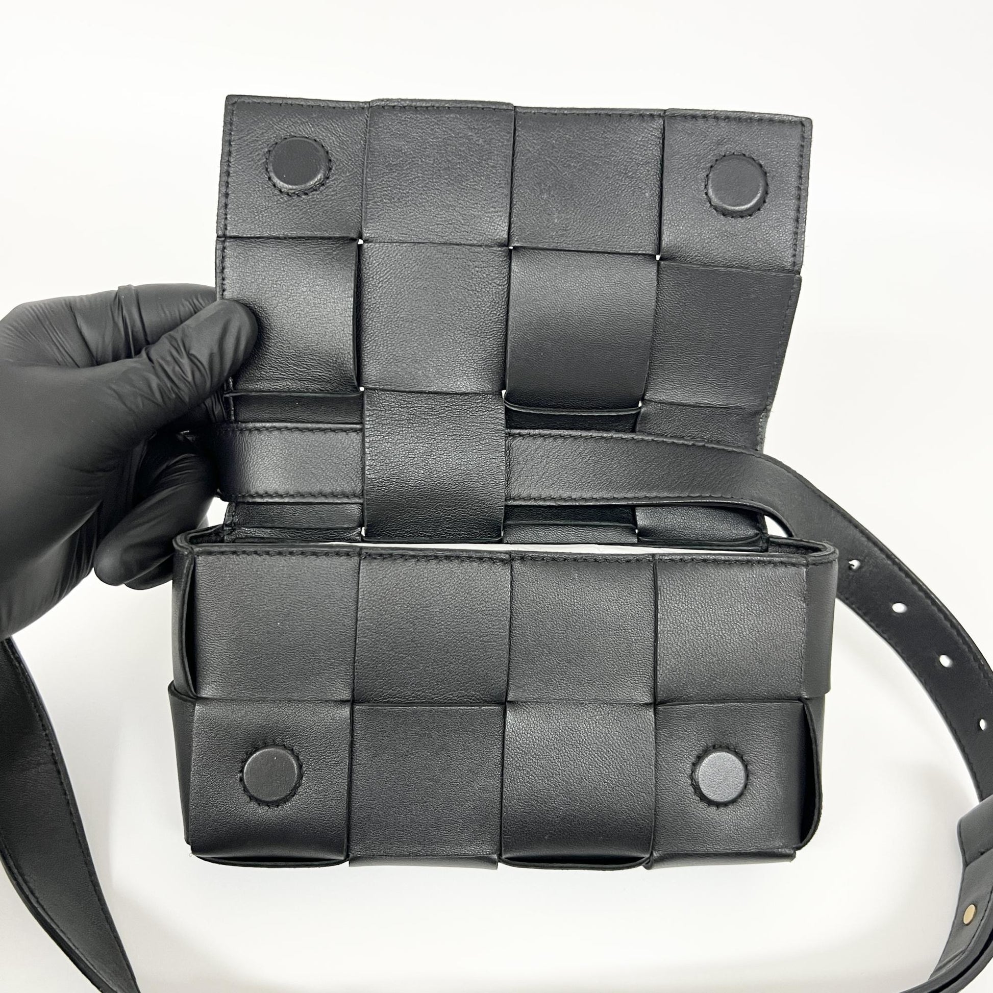 Bottega Veneta Cassette Belt Maxi Intrecciato Leather, Black, Leather, Clutch