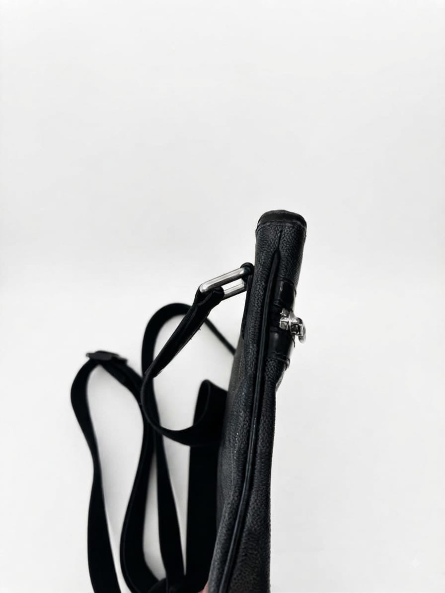 Louis Vuitton District Messenger Damier Infini Leather, Black, Leather, Shoulder Bag