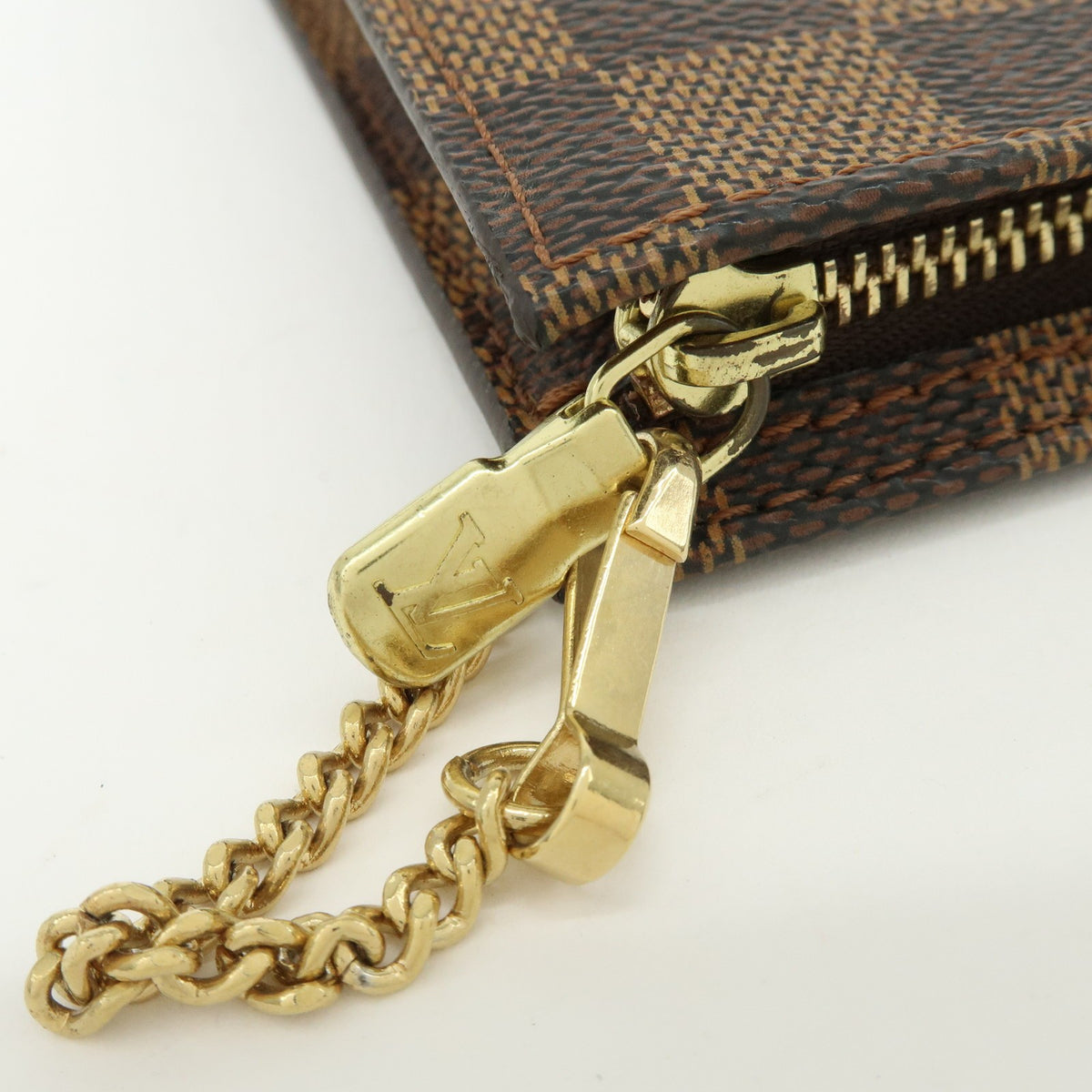 Louis Vuitton Marais Bucket Zip Damier, Brown, Canvas, Clutch