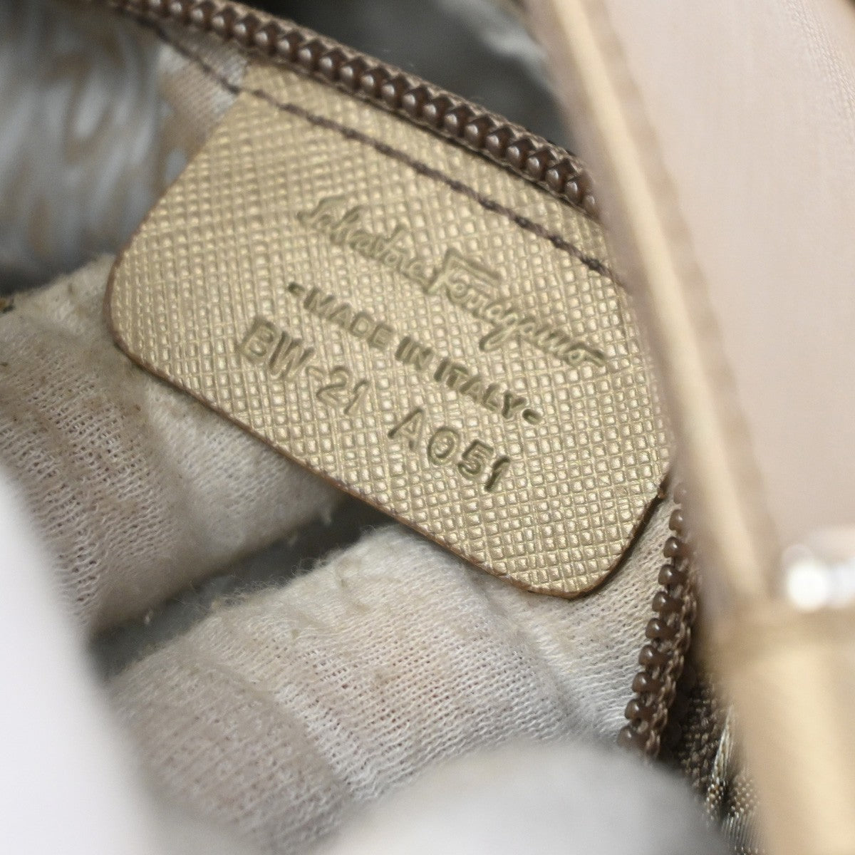 Salvatore Ferragamo Gancini Leather, Beige, Leather, Handbag