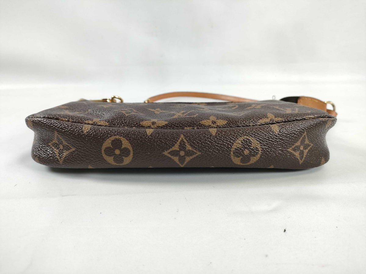 Louis Vuitton Pochette Accessoires Monogram Canvas, Brown, Canvas, Clutch