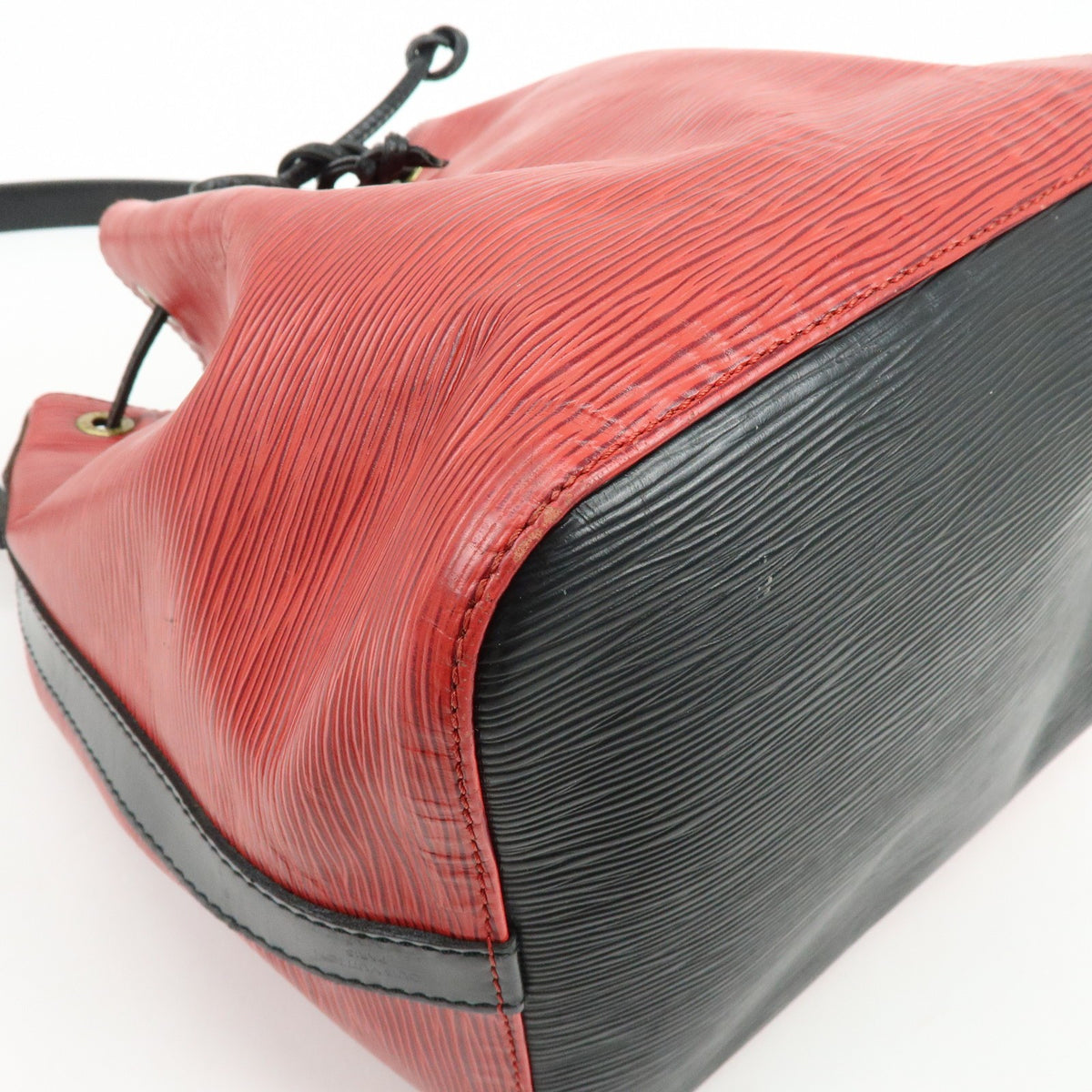 Louis Vuitton Bicolor Petit Noe Epi Leather, Red, Leather, Handbag