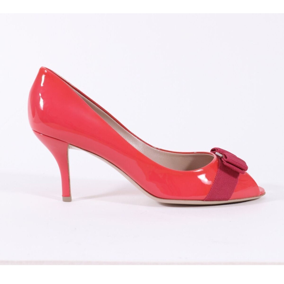 SALVATORE FERRAGAMO Pola Vara Bow Pumps