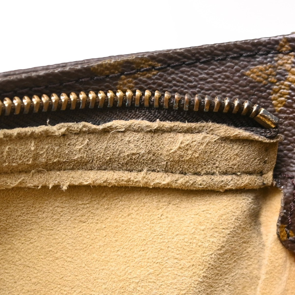 Louis Vuitton Looping Monogram Canvas, Brown, Canvas, Handbag