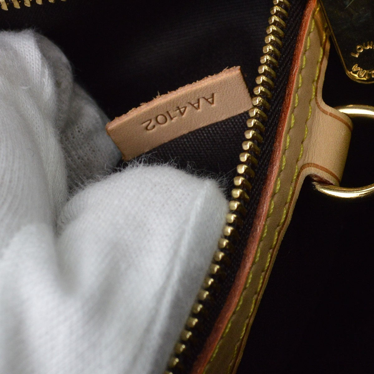 Louis Vuitton Brea Monogram Vernis, Purple, Patent Leather, Handbag
