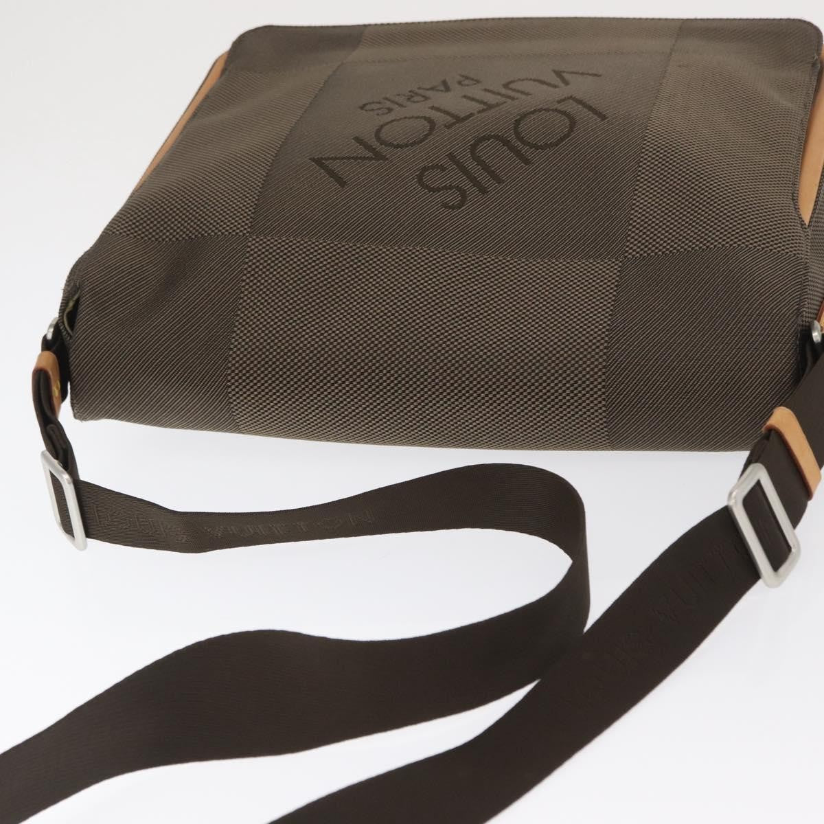 Louis Vuitton Terre Messenger Damier Geant Canvas, Brown, Canvas, Shoulder Bag