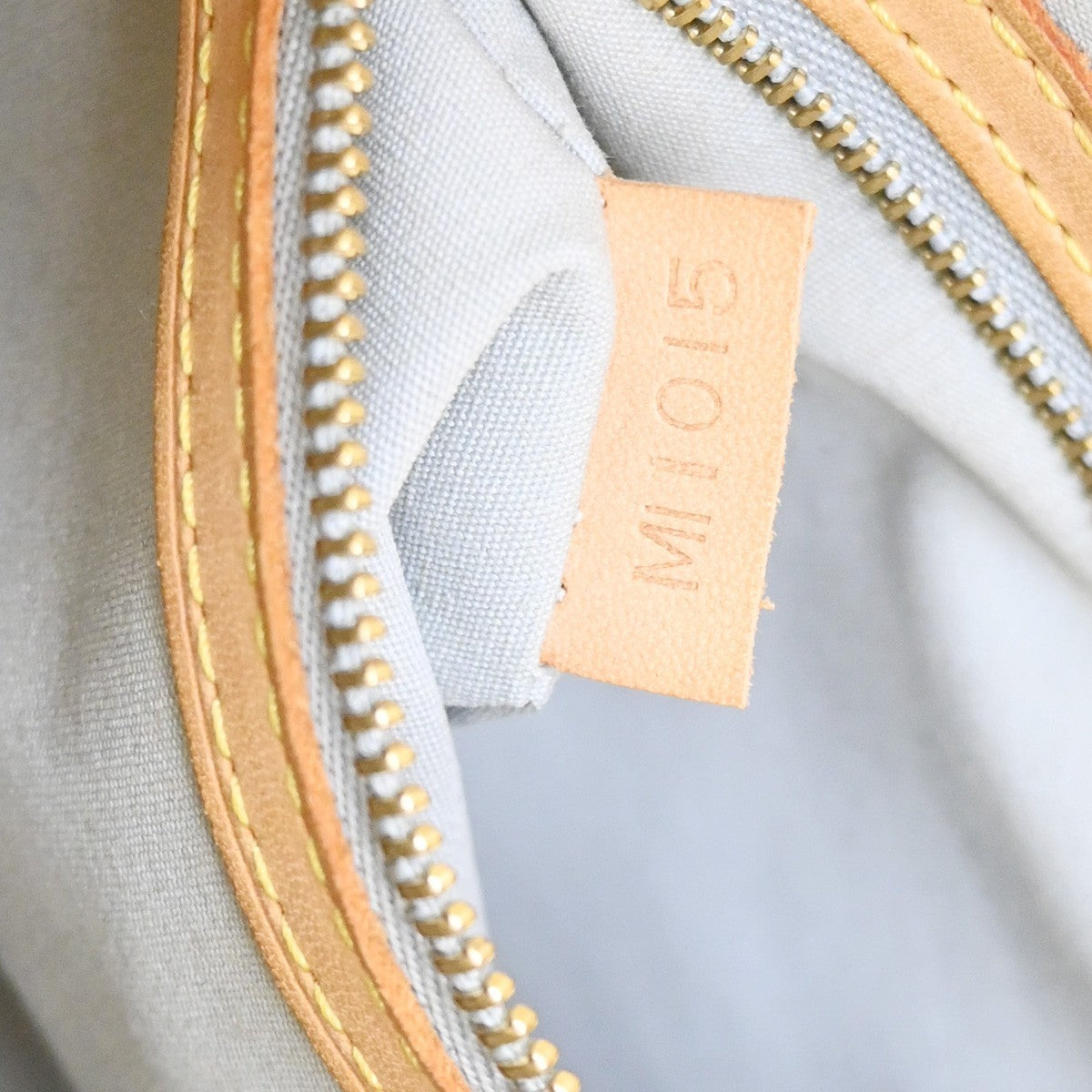 Louis Vuitton Robert Wilson Reade Vernis, Yellow, Patent Leather, Tote Bag