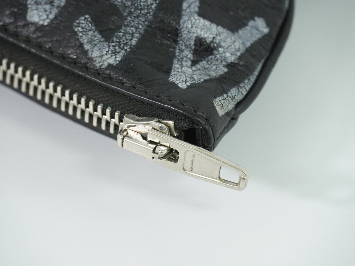 Balenciaga Graffiti Leather, Black, Leather, Clutch