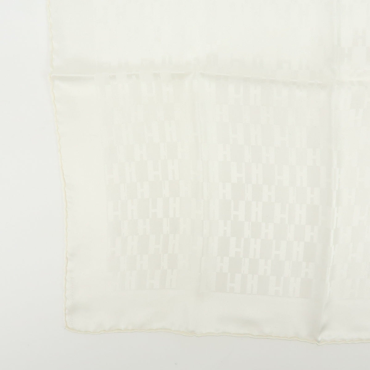 Hermes Carré 40 Silk, White, Silk, Scarf