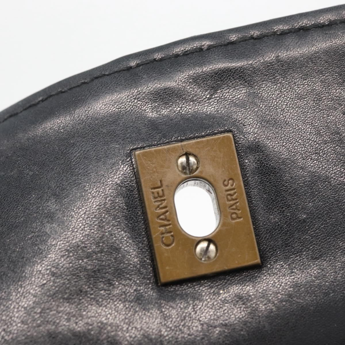 Chanel Chanel Matelassé Cuir Noir Black leather, Black, Leather, Handbag