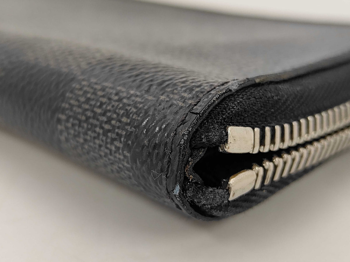Louis Vuitton Zippy wallet vertical Damier Graphite, Gray, Leather, Wallet