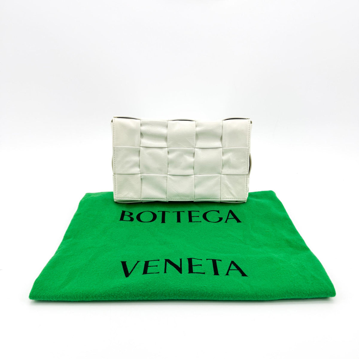 Bottega Veneta Brick Cassette Maxi Intrecciato Leather, White, Leather, Shoulder Bag