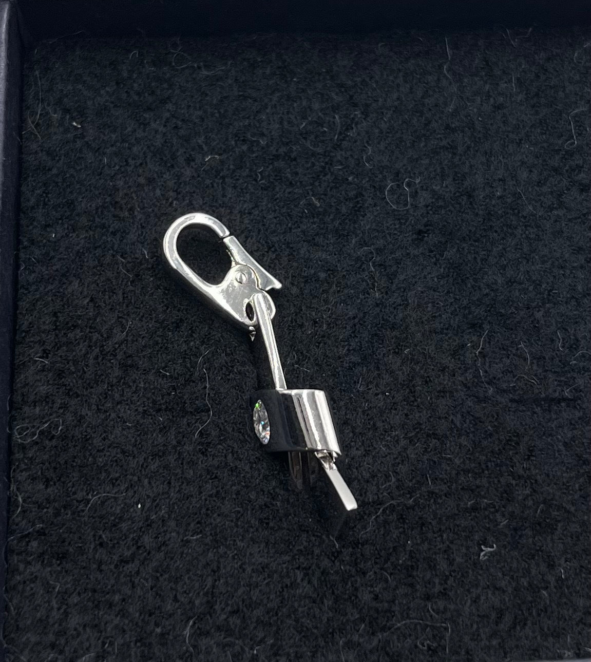 Cartier Knot Pendant Silver, White, White Gold, Pendant