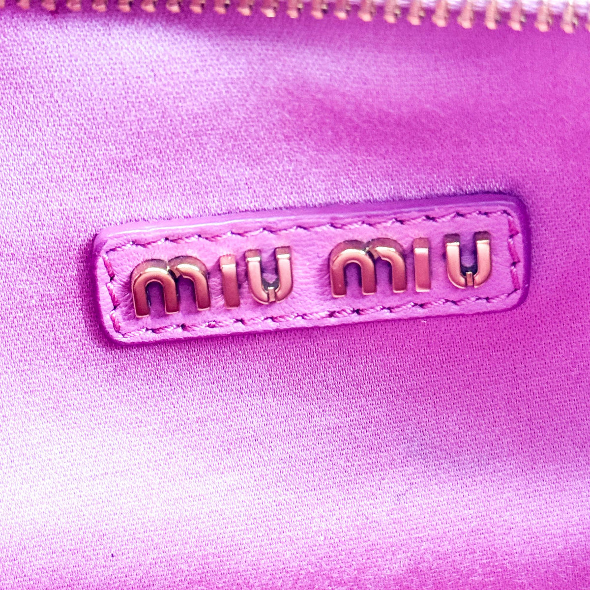 Miu Miu Wander Hobo Matelasse Satin, Pink, Leather, Shoulder Bag