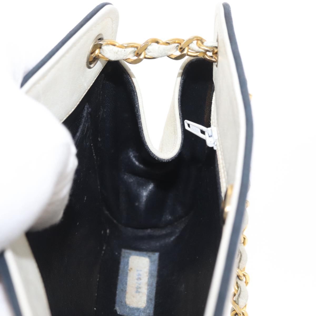 Chanel Chain Leather, White, Leather, Shoulder Bag