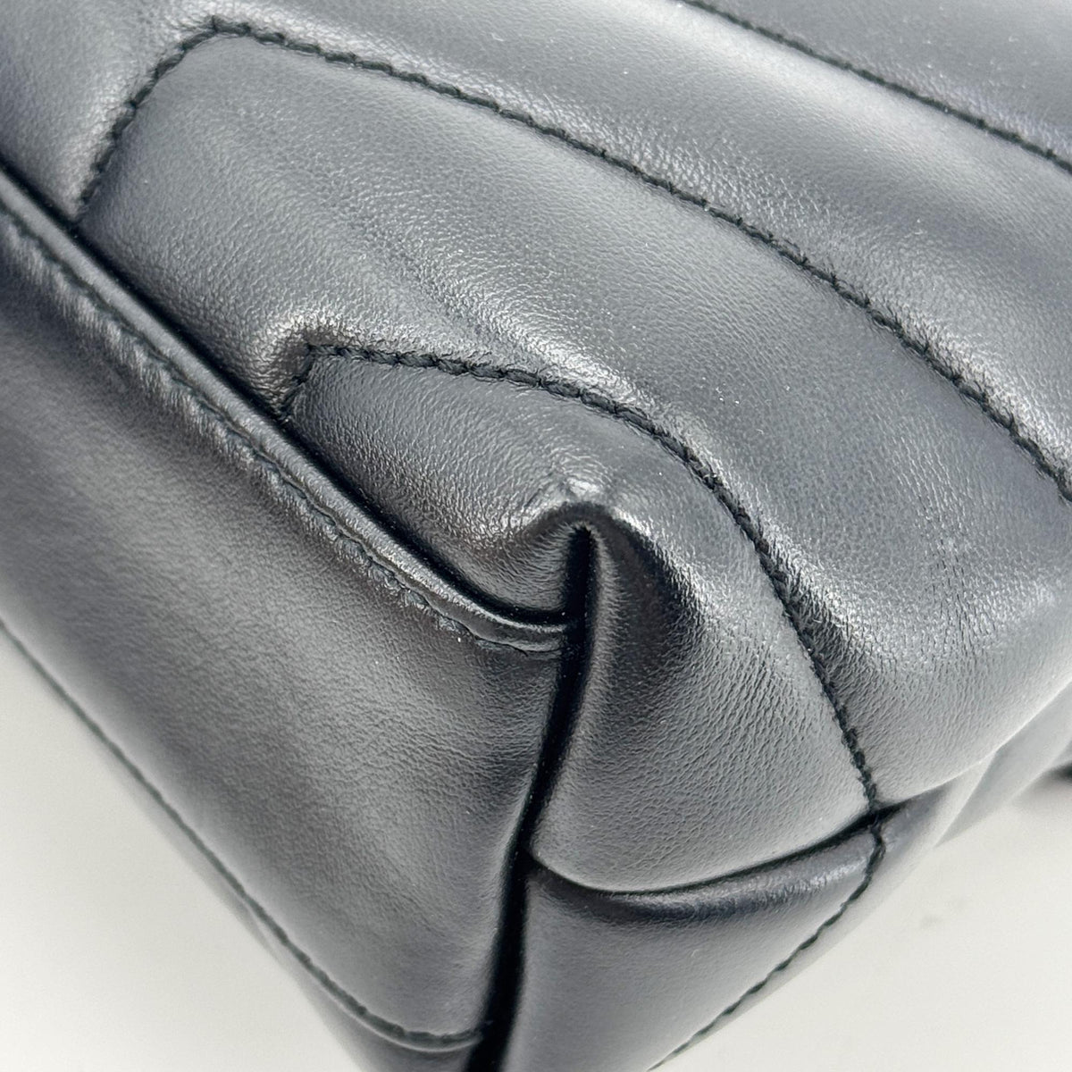Saint Laurent Loulou Matelasse Chevron Leather, Black, Leather, Shoulder Bag