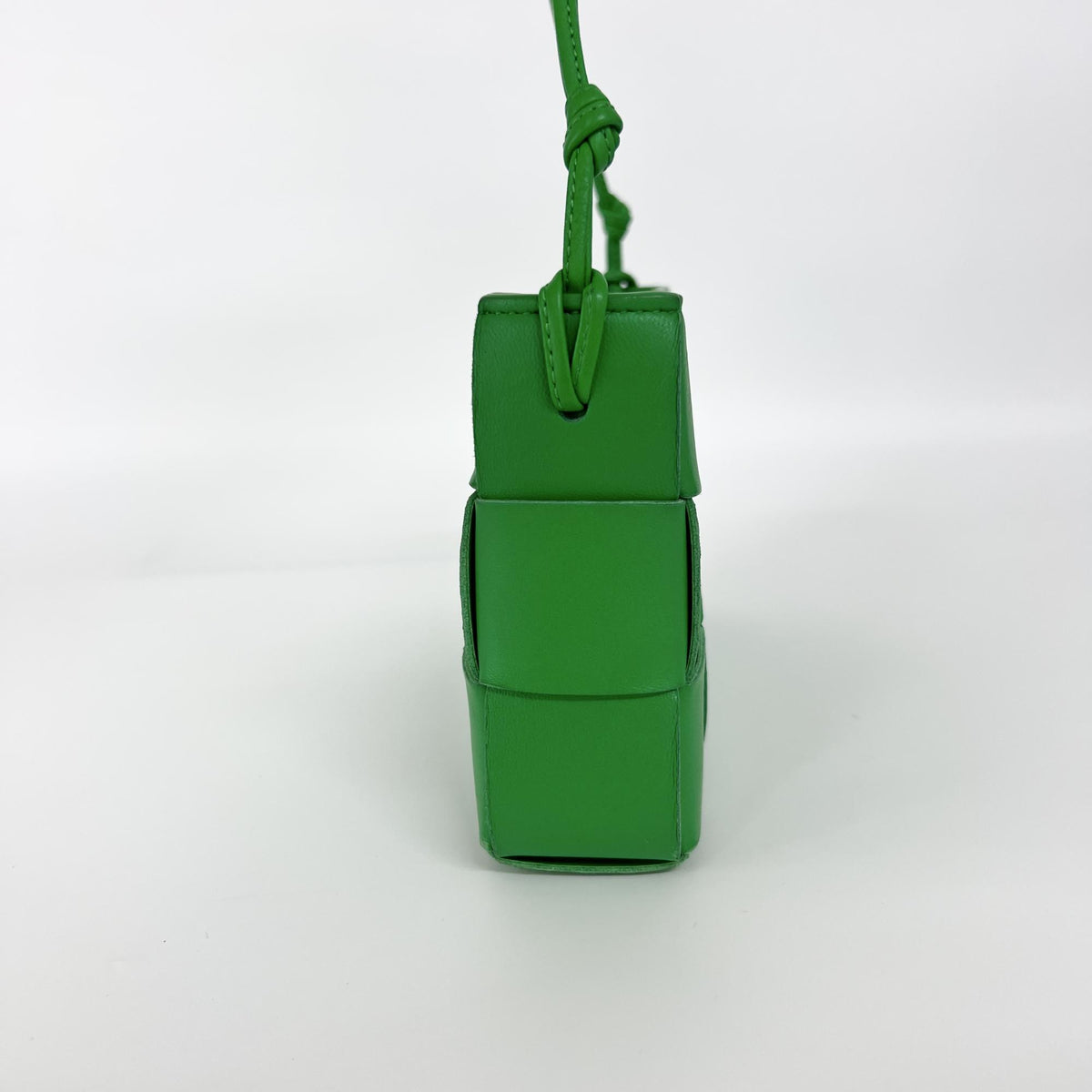 Bottega Veneta Cassette Maxi Intrecciato Leather, Green, Leather, Shoulder Bag