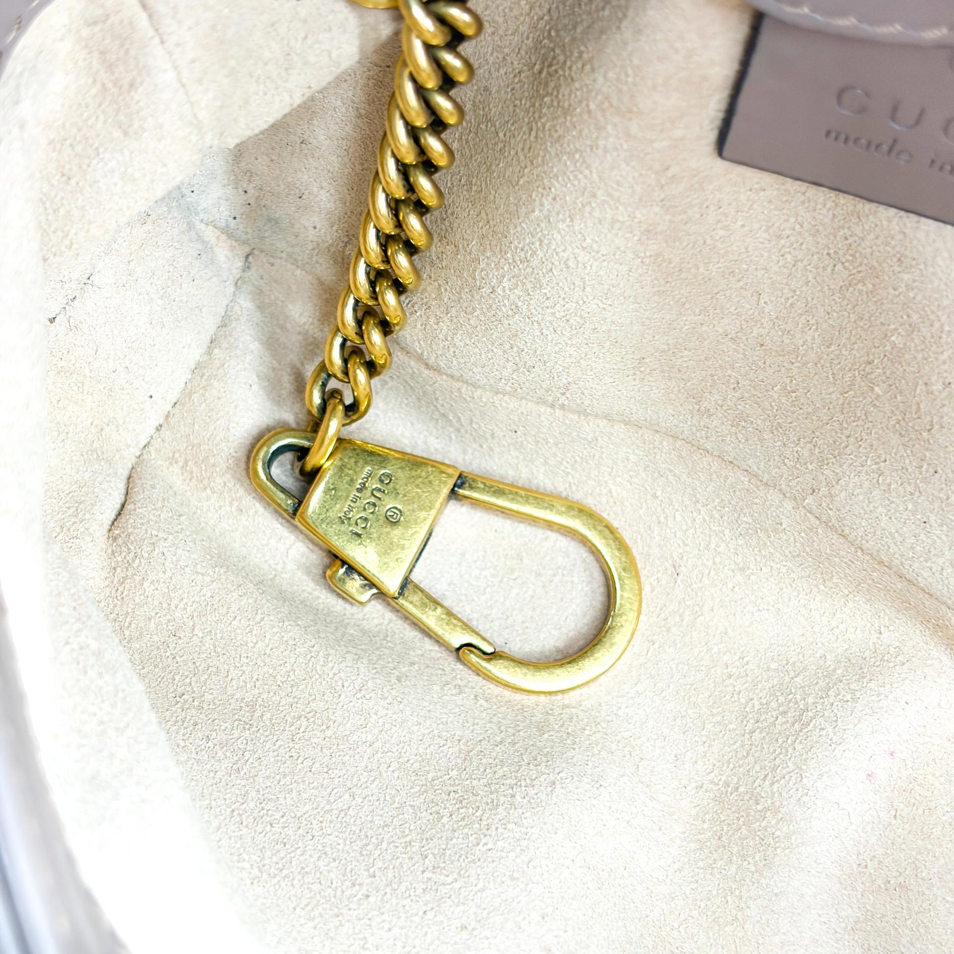 Gucci GG Marmont Flap Chevron Leather, Beige, Leather, Shoulder Bag
