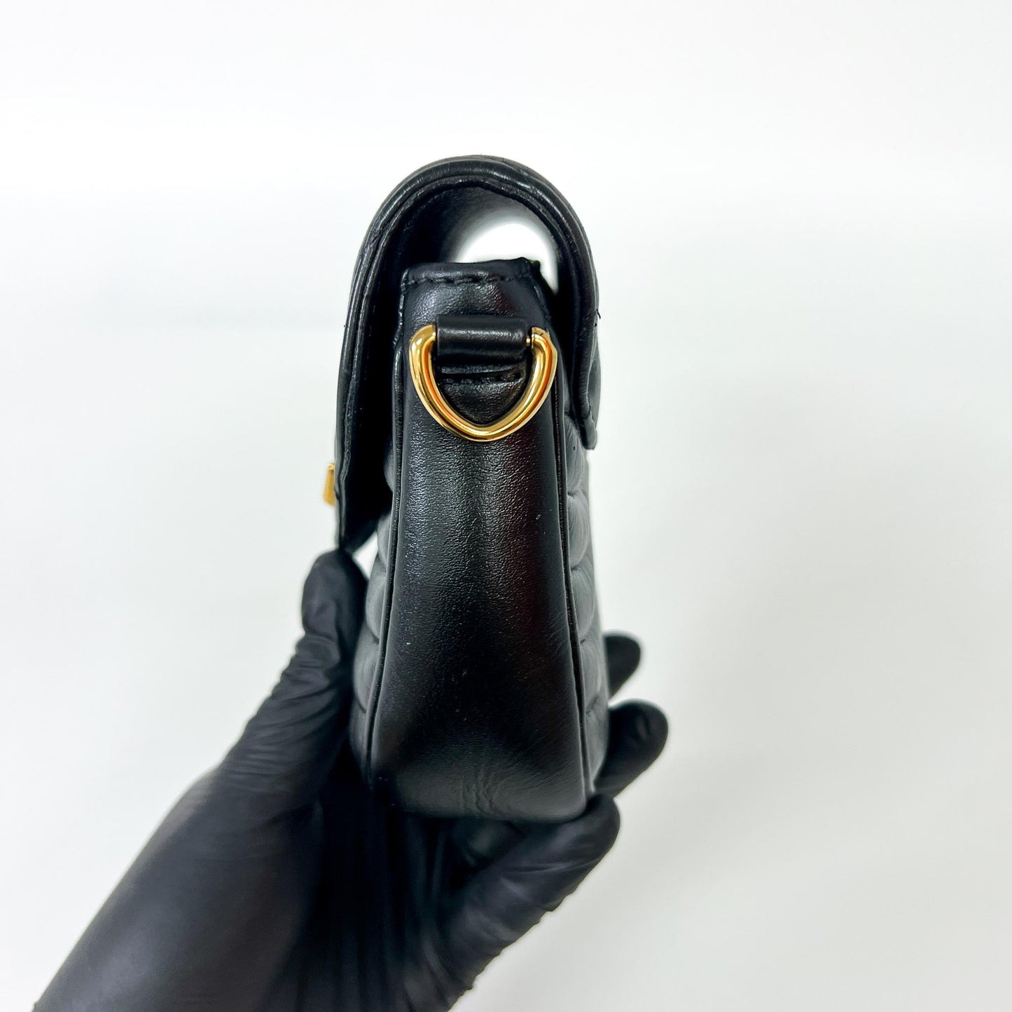 Louis Vuitton New Wave Chain Bag Quilted Leather, Black, Leather, Handbag