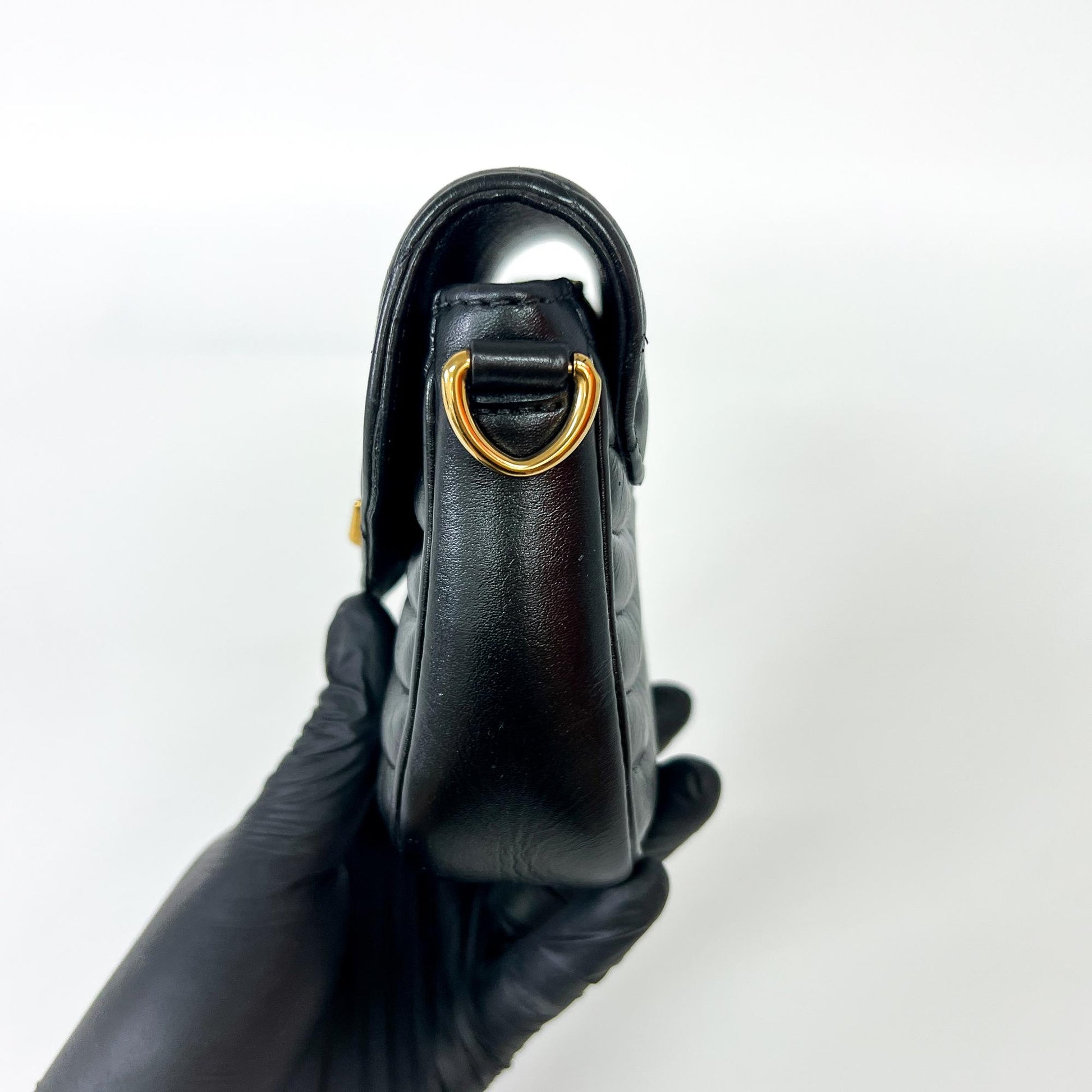 Louis Vuitton New Wave Chain Bag Quilted Leather, Black, Leather, Handbag