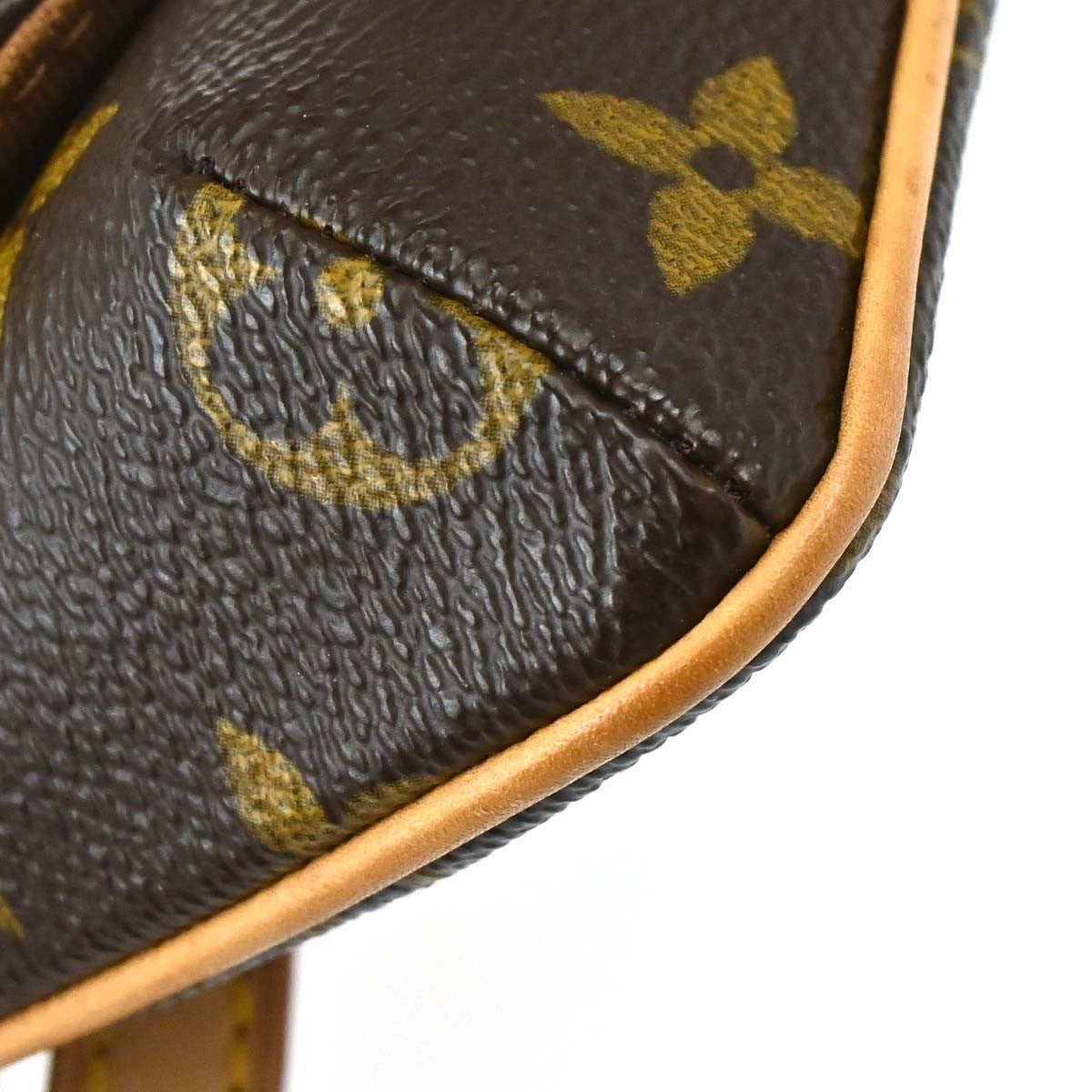 Louis Vuitton Marelle Waist Monogram Canvas, Brown, Canvas, Clutch