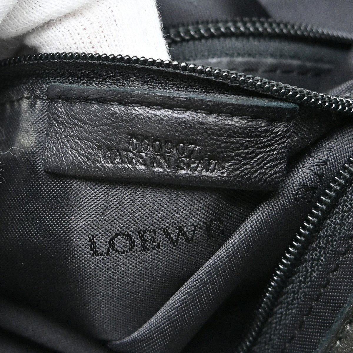 Loewe Anagram Logo Nappa Aire Hand Leather, Gray, Leather, Handbag