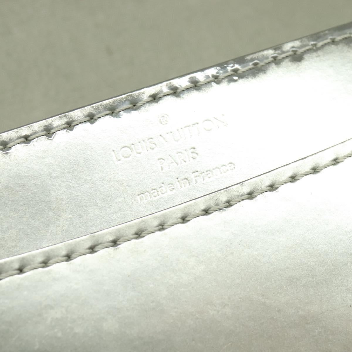 Louis Vuitton Chain Louise Clutch Patent, Silver, Patent Leather, Clutch