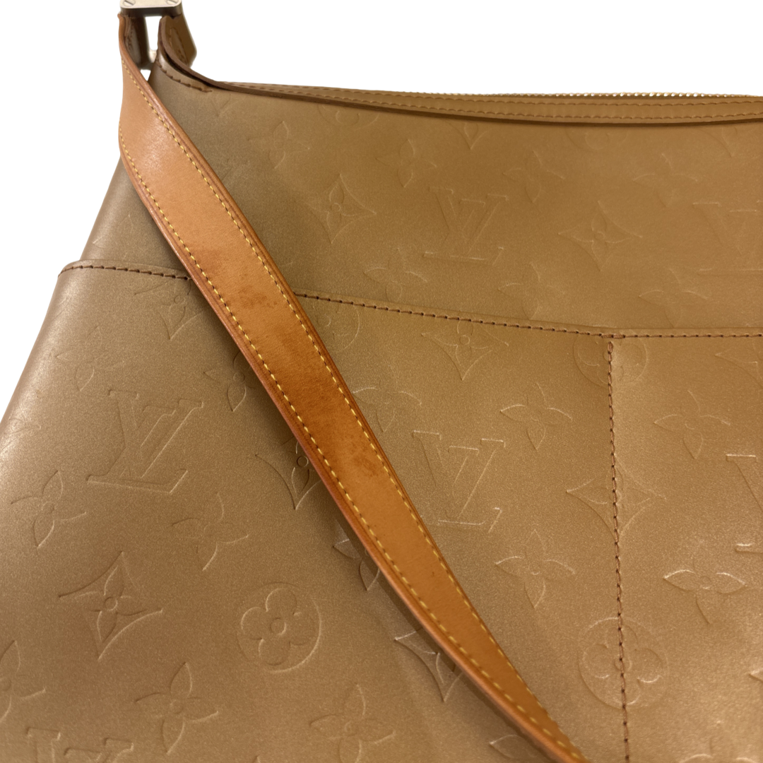 Louis Vuitton Mat Sutter Monogram Vernis, Gold, Leather, Handbag