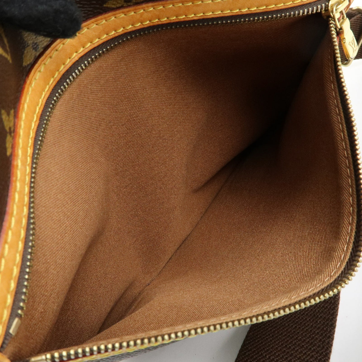 Louis Vuitton Bosphore Messenger Monogram Canvas, Brown, Canvas, Handbag
