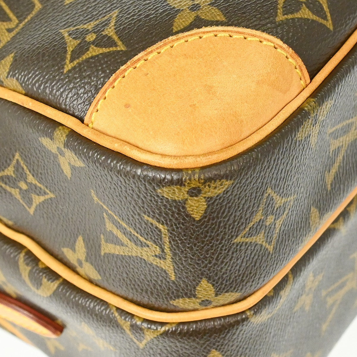 Louis Vuitton Nil Messenger Monogram Canvas, Brown, Canvas, Handbag