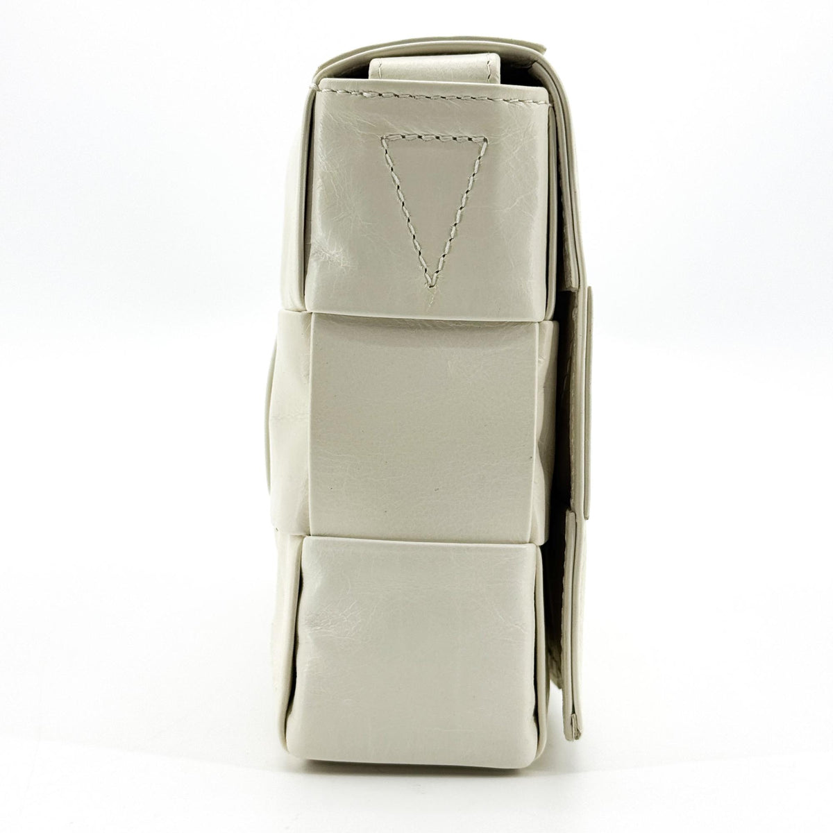 Bottega Veneta Brick Cassette Maxi Intrecciato Leather, White, Leather, Shoulder Bag