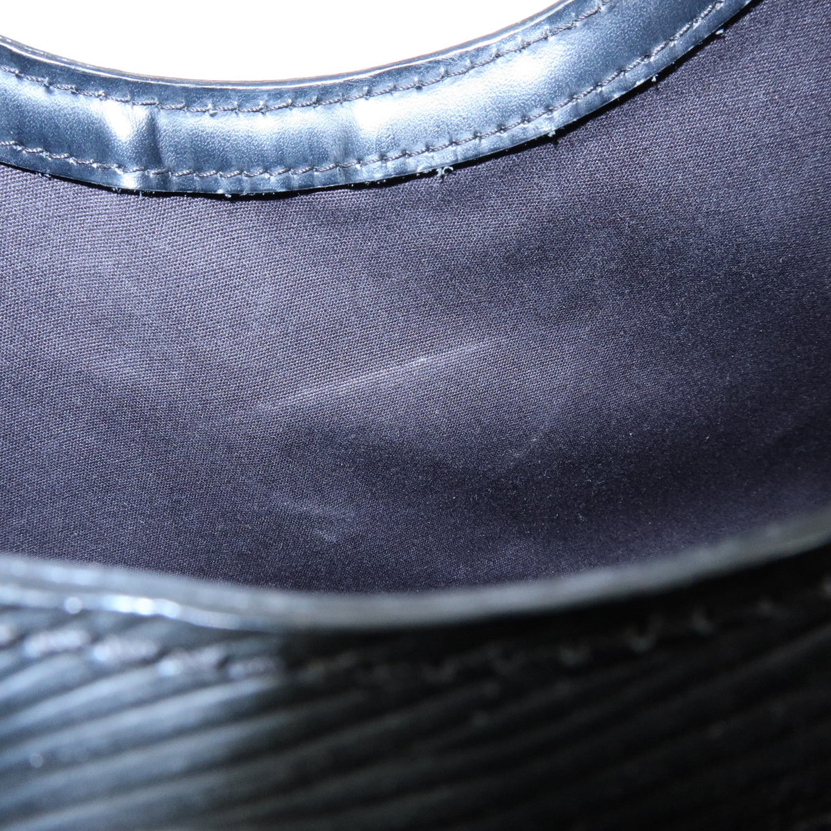 Louis Vuitton Montaigne Sac Epi Leather, Black, Leather, Handbag