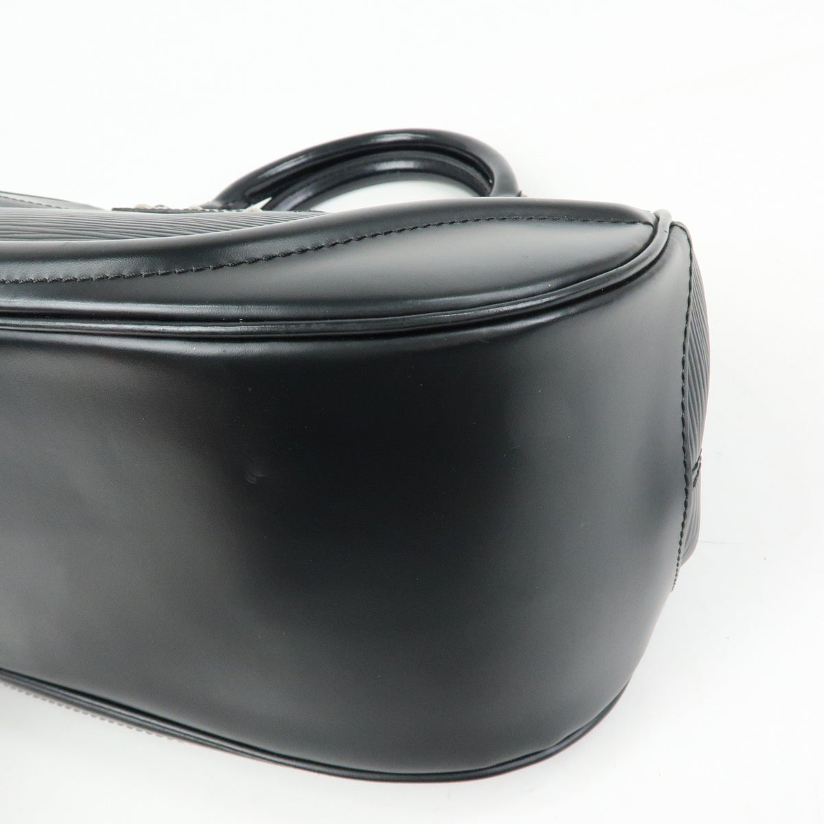 Louis Vuitton Montaigne Sac Epi Leather, Black, Leather, Handbag