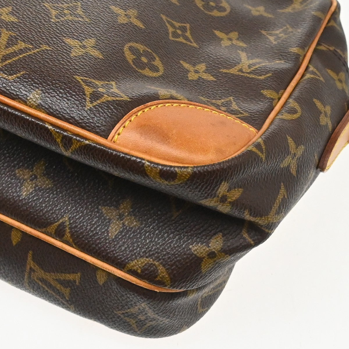 Louis Vuitton Nil Messenger Monogram Canvas, Brown, Canvas, Shoulder Bag