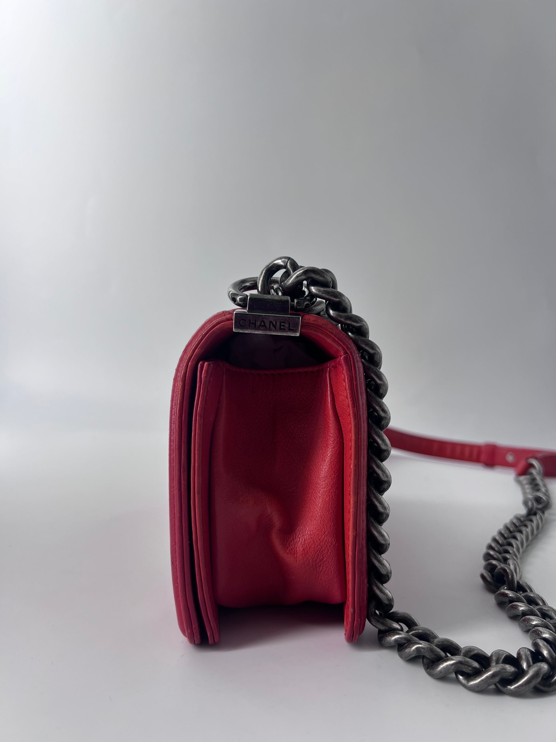 Chanel Boy Flap Bag Quilted Lambskin, RED, LEATHER, Shoulder bag