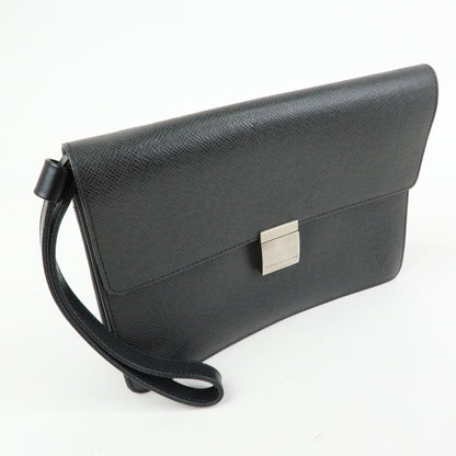 Louis Vuitton Selenga Pochette Taiga Leather, Black, Leather, Clutch