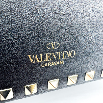 Valentino Garavani Rockstud Camera Leather, Black, Leather, Crossbody Bag