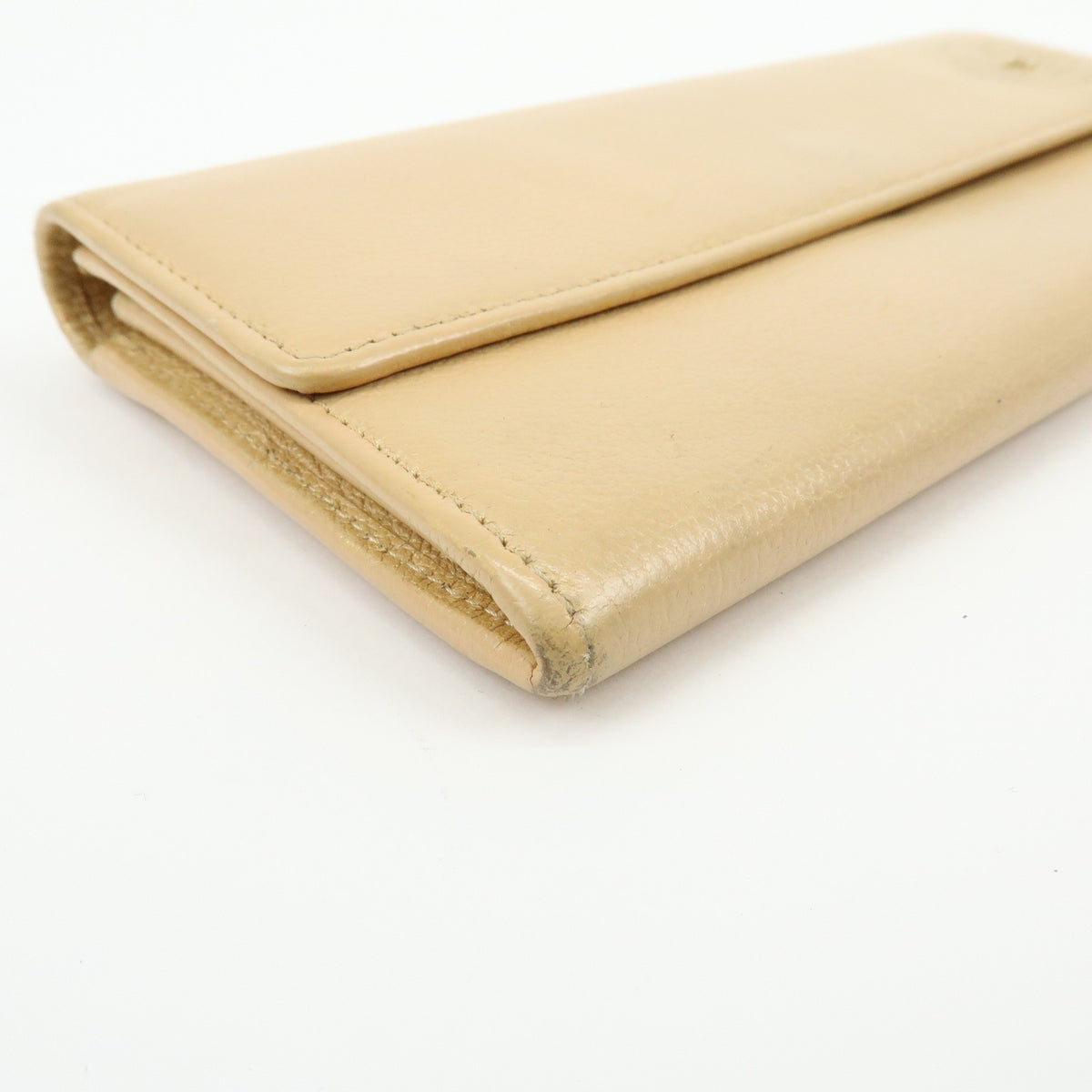 Chanel Camellia Flap Leather, Beige, Calfskin, Wallet