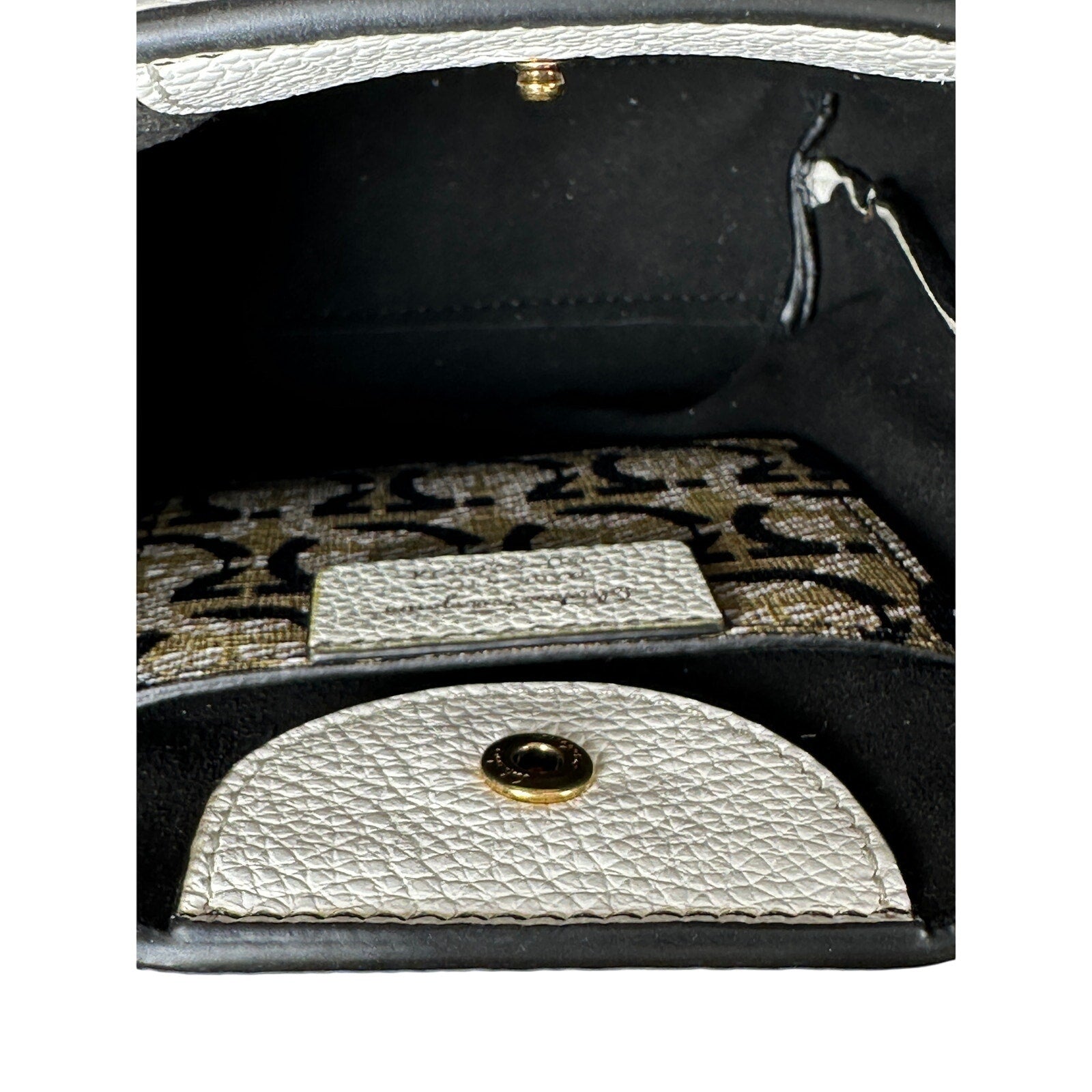 Zippy wallet