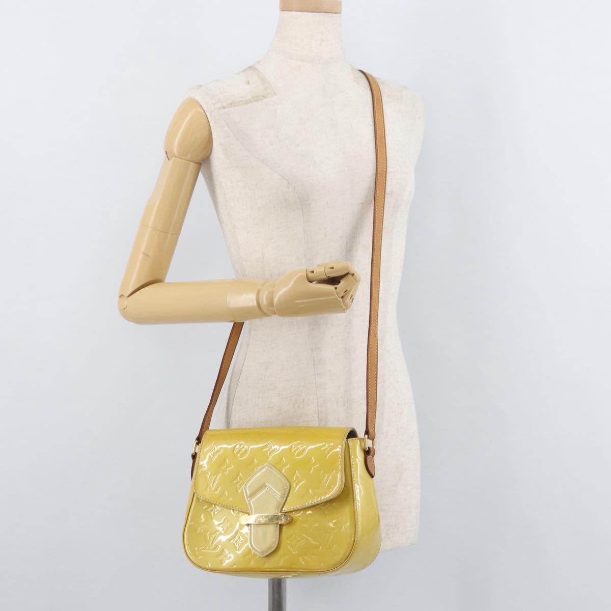 Louis Vuitton Bellflower Monogram Vernis, Yellow, Patent Leather, Shoulder Bag