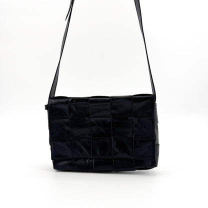 Bottega Veneta Brick Cassette Maxi Intrecciato Leather, Black, Leather, Shoulder Bag