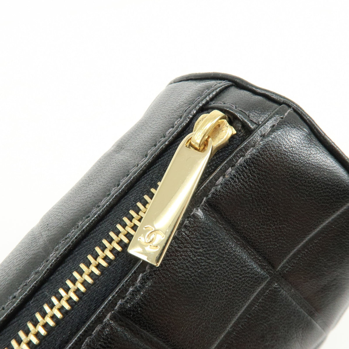 Chanel Chocolate Bar Cosmetic Quilted Lambskin, Black, Leather, Toiletry Case