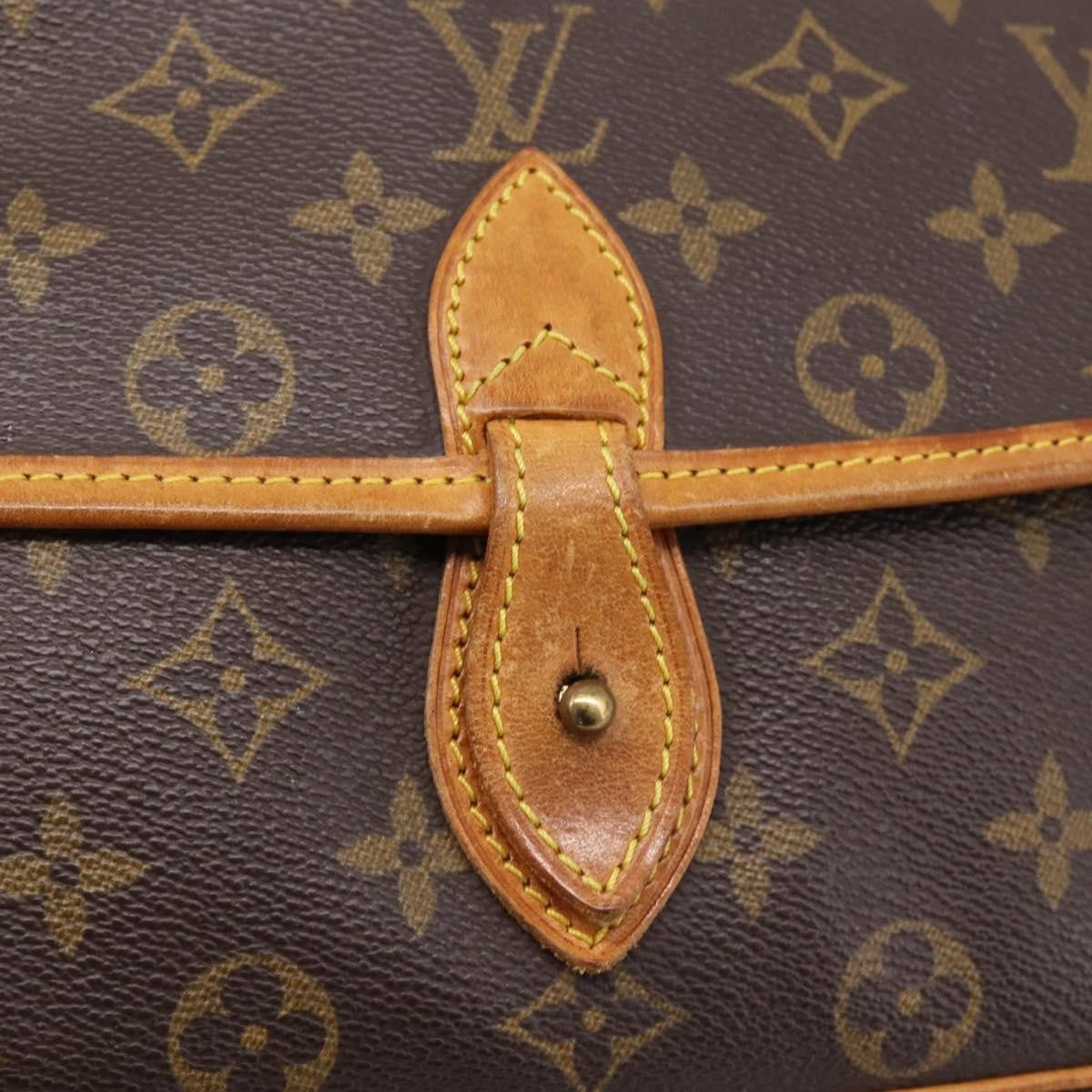 Louis Vuitton Sac Gibeciere Messenger Monogram Canvas, Brown, Canvas, Shoulder Bag