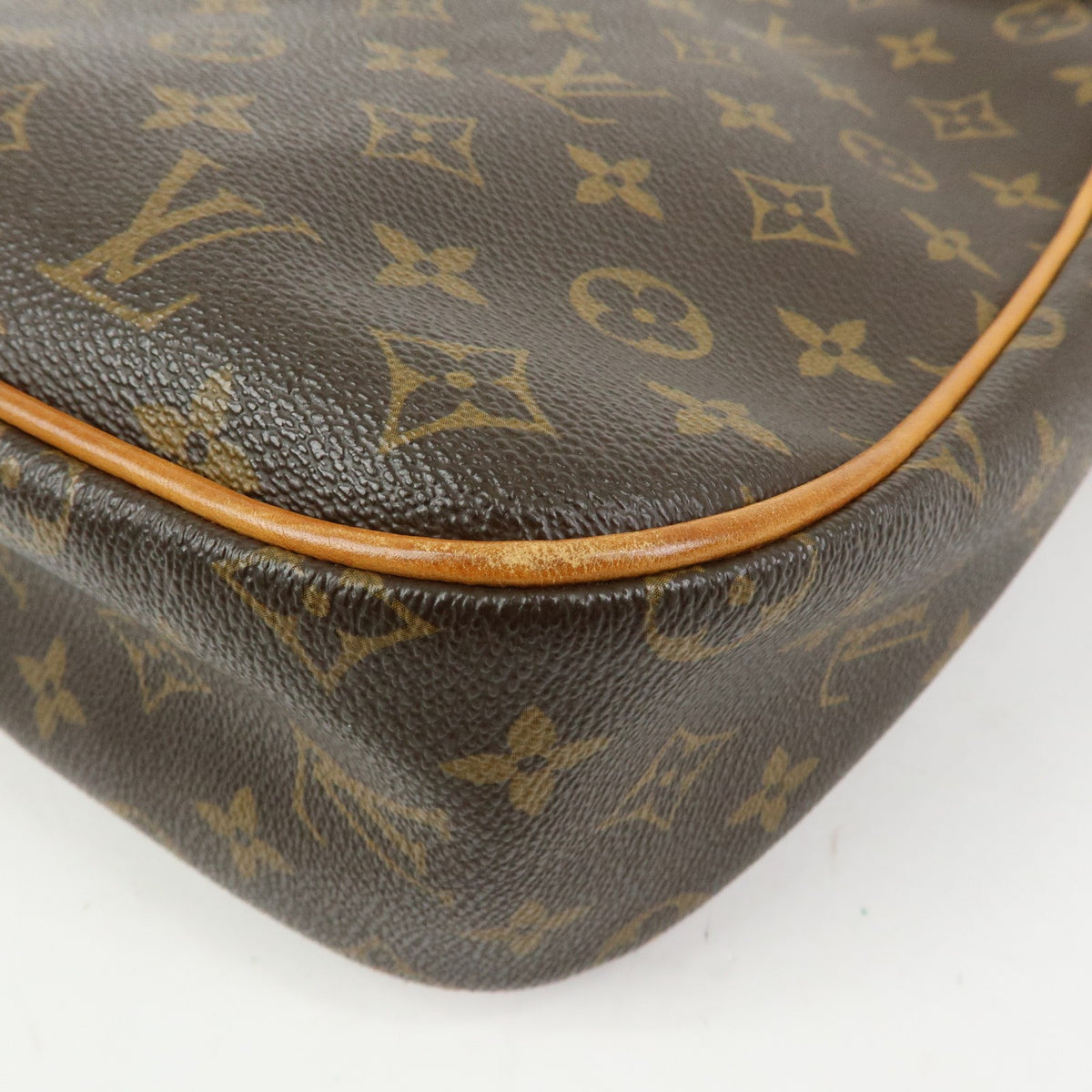 Louis Vuitton Hudson Monogram Canvas, Brown, Canvas, Handbag