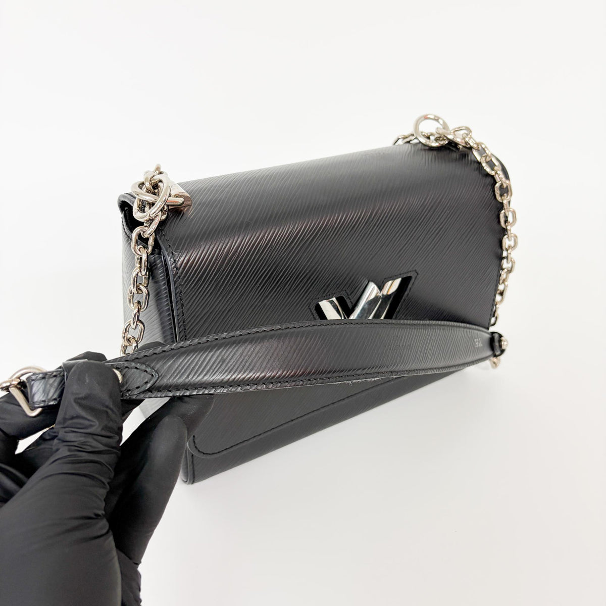 Louis Vuitton Twist Epi Leather, Black, Leather, Handbag