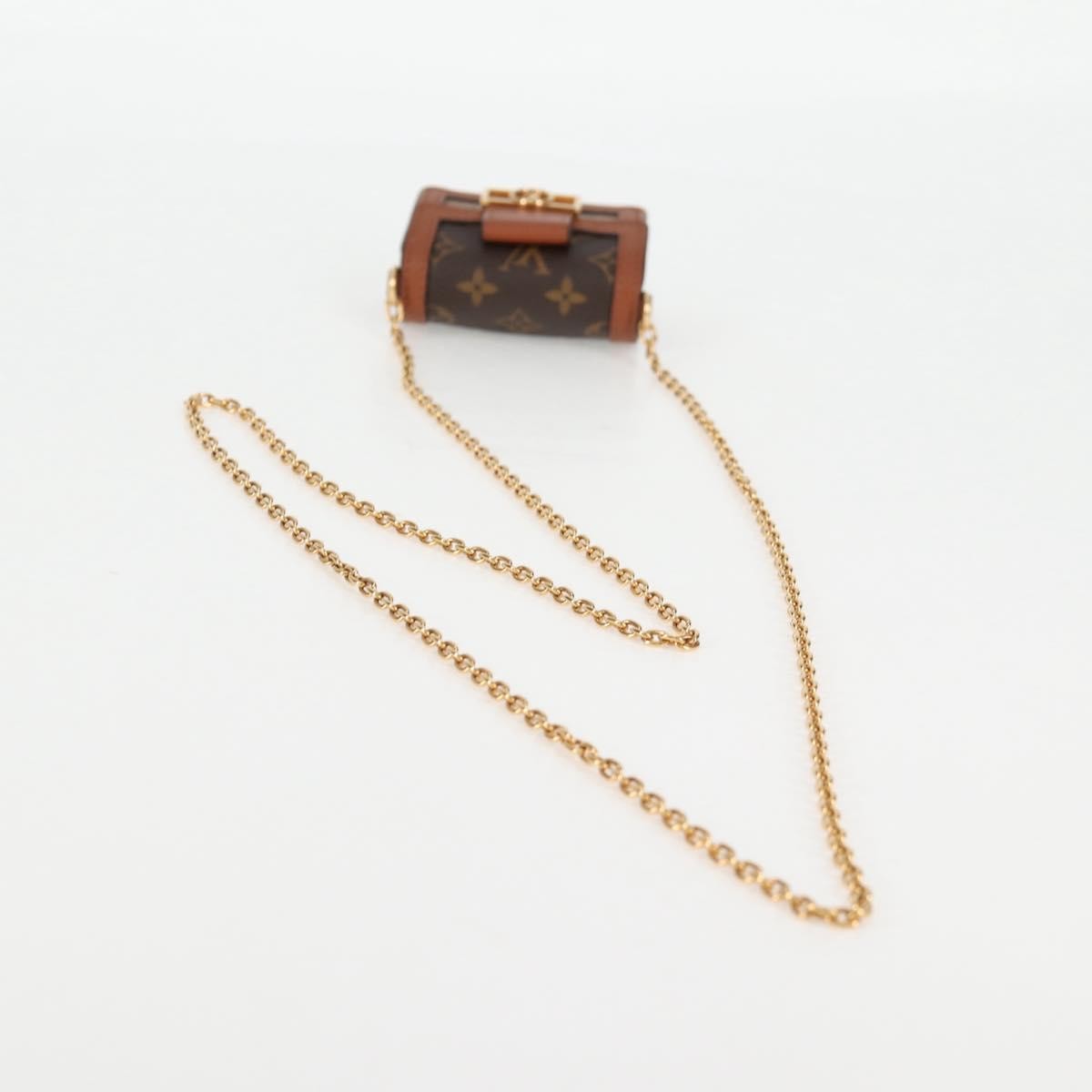 Louis Vuitton Dauphine Reverse Monogram Canvas, Brown, Canvas, Clutch